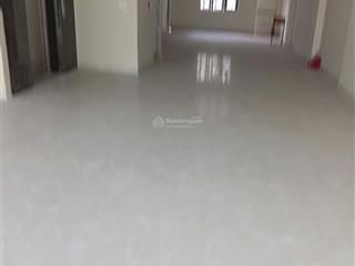 Bán chung cư b5 đường khánh hội. phường 3. q. 4. 38m2. 1pn. 1wc. lầu cao view đẹp thoáng mát