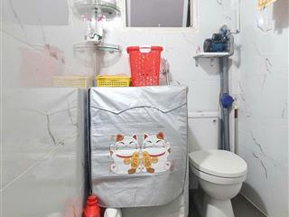 Bán căn hộ gấp cách mạng tháng 8, phường 15, quận 10, 45m2, 2pn, wc lầu 3 thang bộ, nhà sạch sẽ