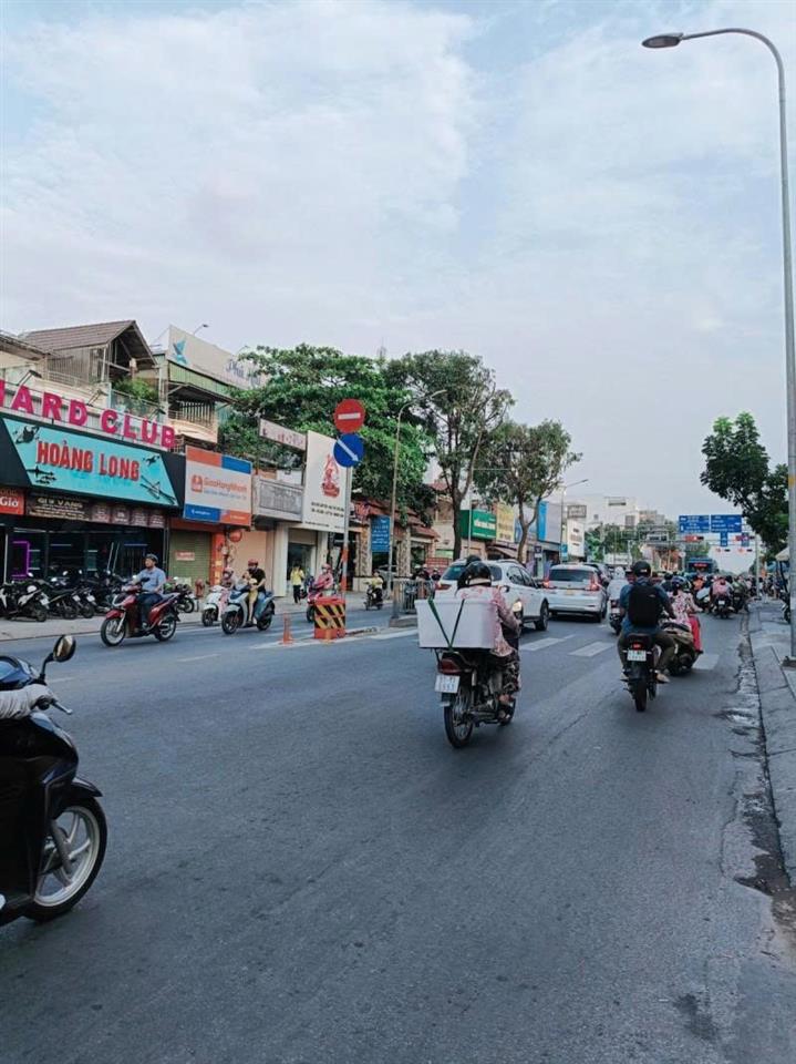 Bán Nhà Mặt tiền Quang Trung - giao Phan Huy Ích, 7x27m, 3 Tầng, vị trí VIP, chỉ 38,8 tỷ