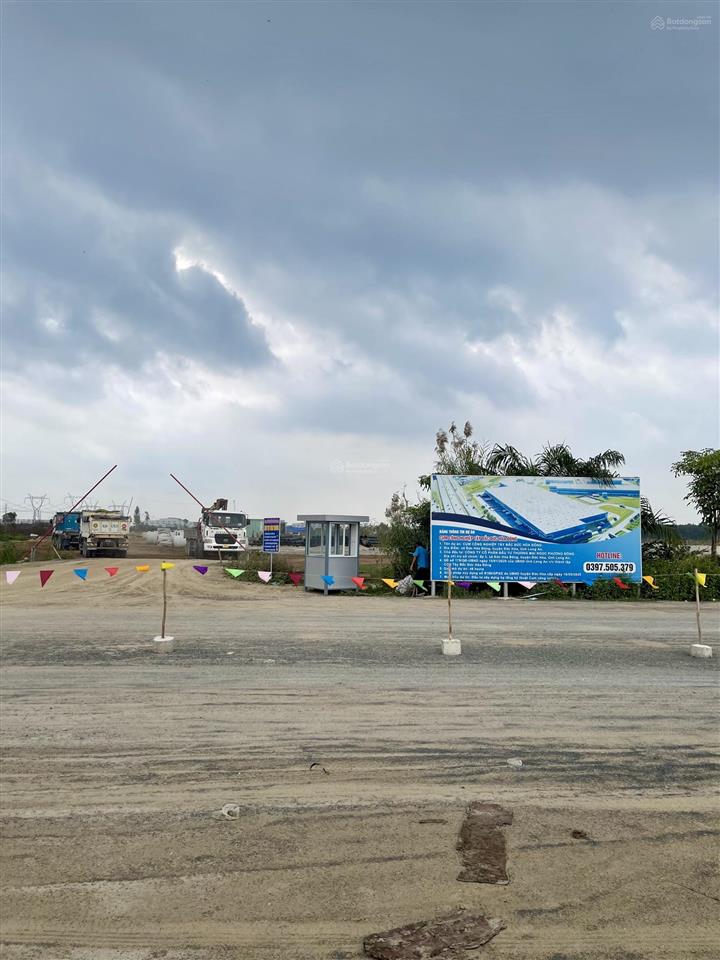 Tôi chính chủ cần cắt lỗ 2 lô liền kề đối diện tttm dự án dragon pearl, giá 1tỷ7, 90m2, sổ sẵn