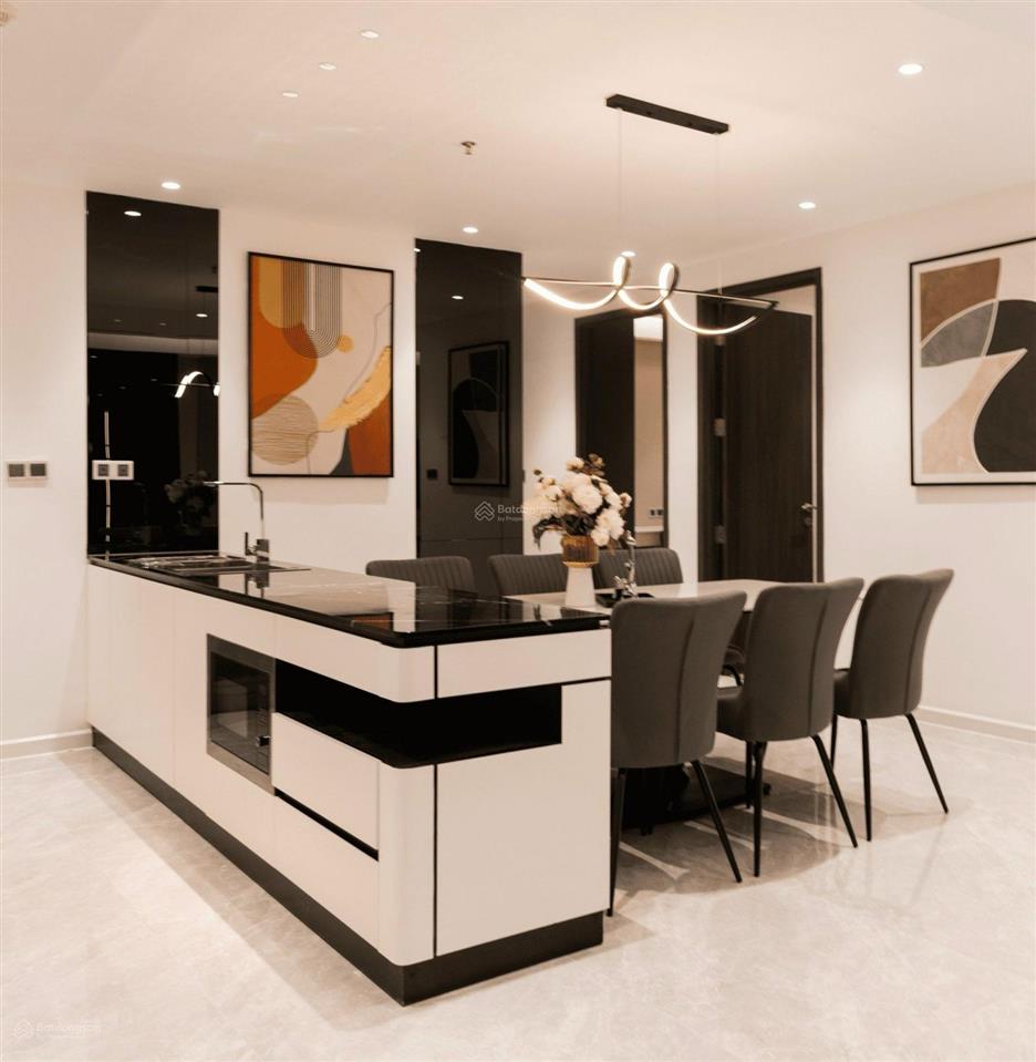 Bán căn hộ midtown, 90m2, lầu cao, view đẹp, nội thất mới