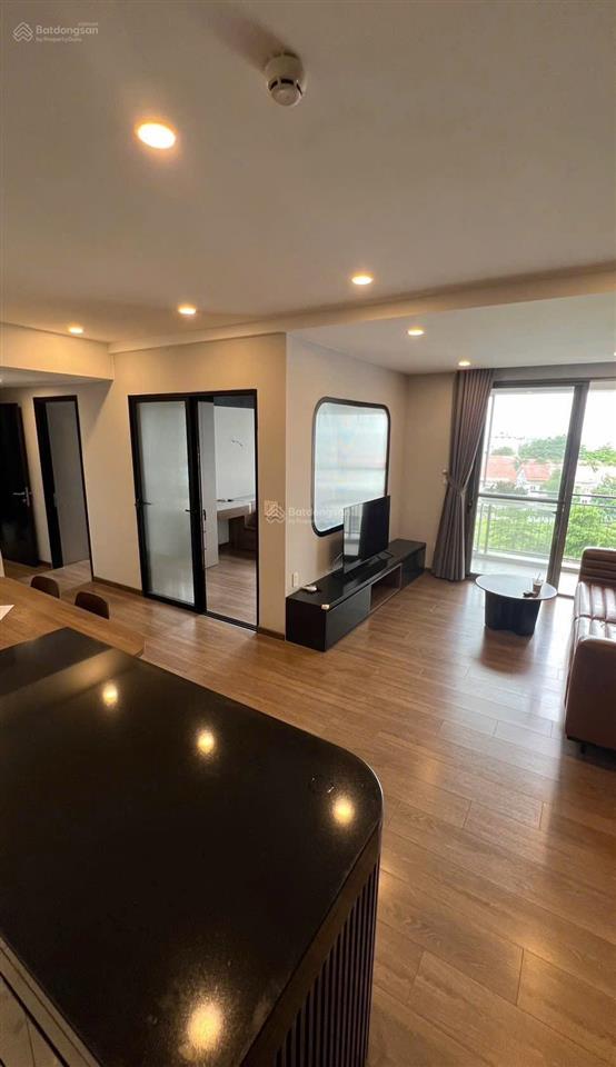 Cho thuê căn hộ 3pn, 2wc, 95m2 tại saigon south residences, giá ưu đãi 25 triệu vnd