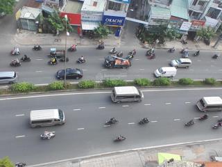 Bán nhà mt trường chinh, dt 9 x 25m, cn 220m2, cấp 4, có hđt 40tr/tháng