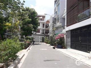 Bán biệt thự oto cách mạng tháng 8, dt 6.5 x 18m, trệt 4 lầu st. giá 20.5 tỷ thương lượng