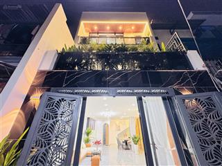Bán nhà chính chủ ngang 5,5m rộng rãi sát bên chợ trục đường phạm văn chiêu