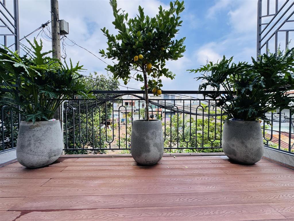 Bán nhà đẹp ngay trung tâm sát bên siêu thị trục đường nguyễn văn lượng p16 gò vấp