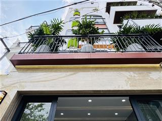 Bán nhà đẹp ngay trung tâm sát bên siêu thị trục đường nguyễn văn lượng p16 gò vấp