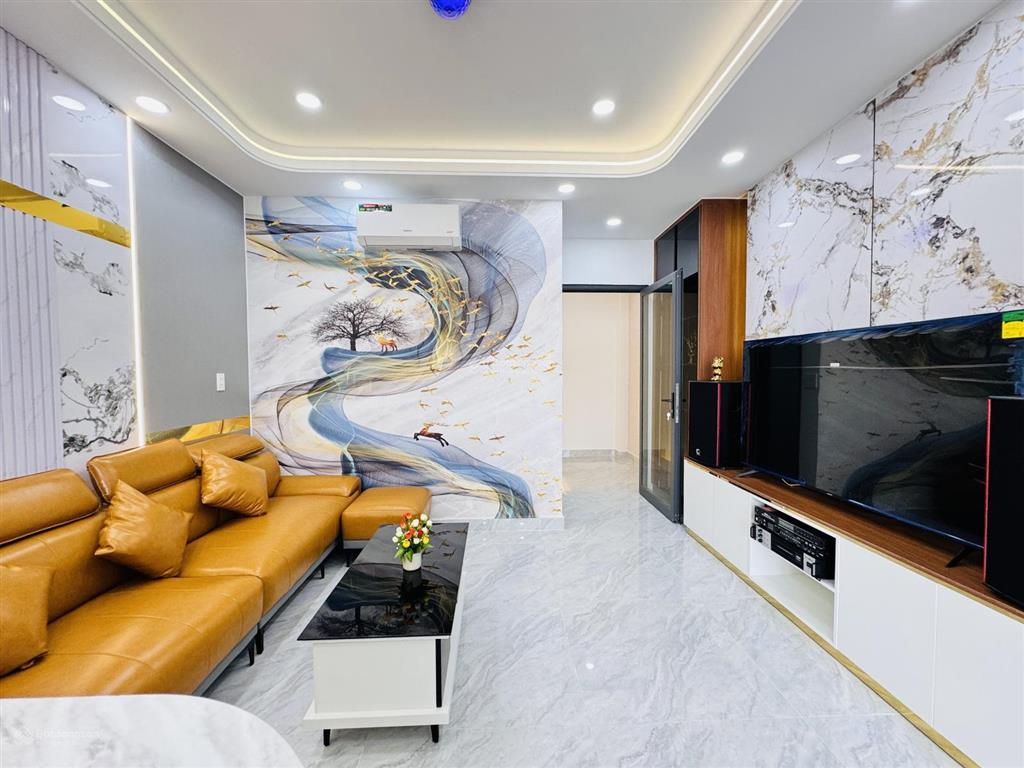 Bán nhà đẹp ngay trung tâm sát bên siêu thị trục đường nguyễn văn lượng p16 gò vấp