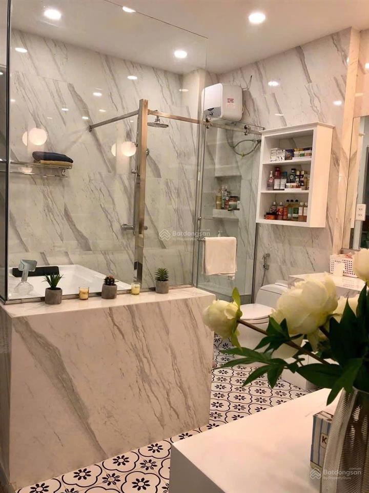 Bán căn gốc mt 131 đường hoa lan, p. 2, phú nhuận, (4x16m) nhà đẹp, giá 25,5 tỷ tl