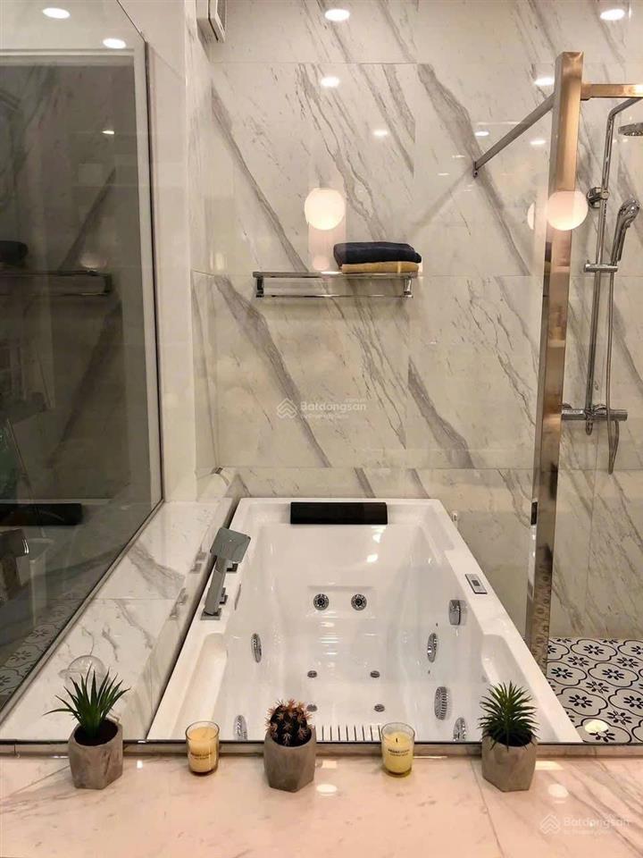 Bán căn gốc mt 131 đường hoa lan, p. 2, phú nhuận, (4x16m) nhà đẹp, giá 25,5 tỷ tl