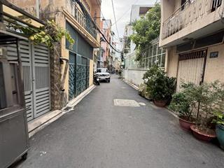 Bán gấp nhà hxh căn góc đường hồ biểu chánh ,p11,quận phú nhuận ,3 tầng, giá 9,7 cao ỷ tl