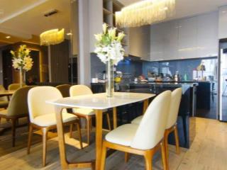 Bán căn hộ có sổ hồng  77m2, 2pn  giá bán 7.5 tỷ tòa kingston, 146 nguyễn văn trỗi, phú nhuận