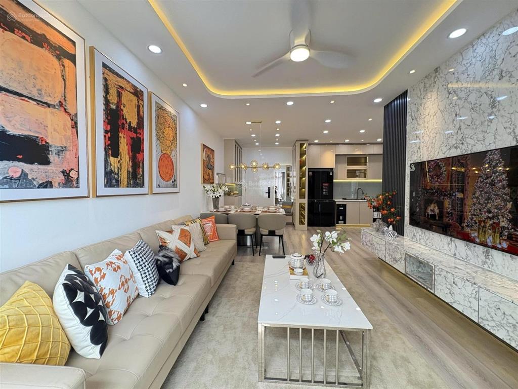 Bán căn hộ căn góc, sky garden ii, phú mỹ hưng, quận 7, giá bán 8,2 tỷ, 91m2, sổ hồng  0914 163 ***