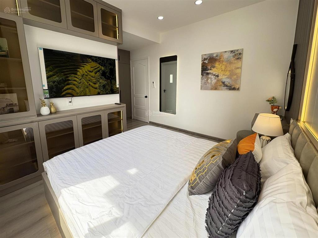 Bán căn hộ căn góc, sky garden ii, phú mỹ hưng, quận 7, giá bán 8,2 tỷ, 91m2, sổ hồng  0914 163 ***