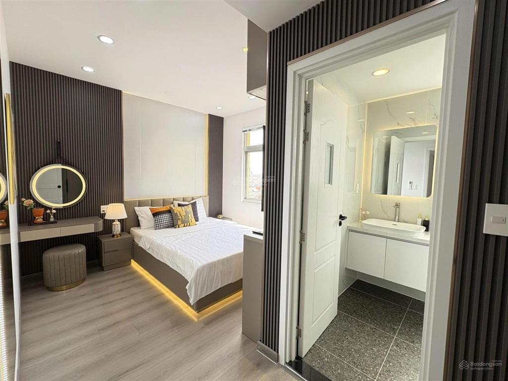 Bán căn hộ căn góc, sky garden ii, phú mỹ hưng, quận 7, giá bán 8,2 tỷ, 91m2, sổ hồng  0914 163 ***