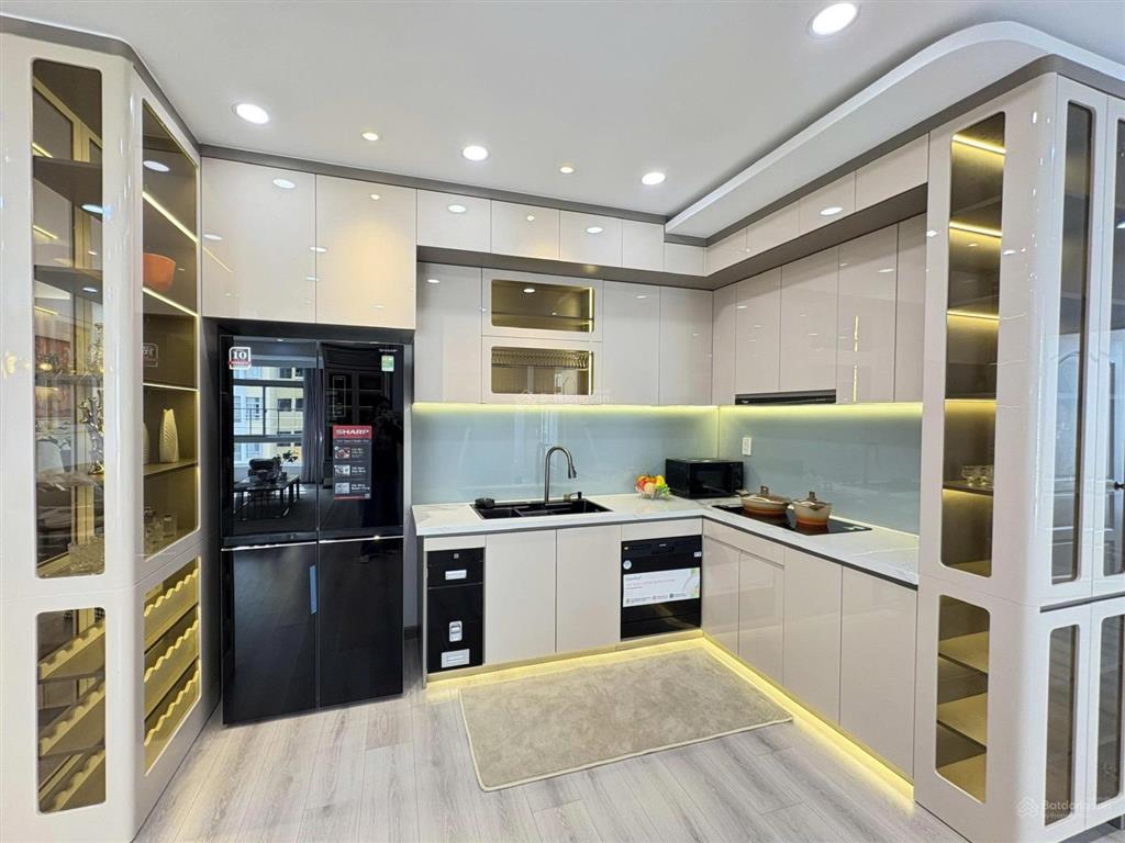 Bán căn hộ căn góc, sky garden ii, phú mỹ hưng, quận 7, giá bán 8,2 tỷ, 91m2, sổ hồng  0914 163 ***