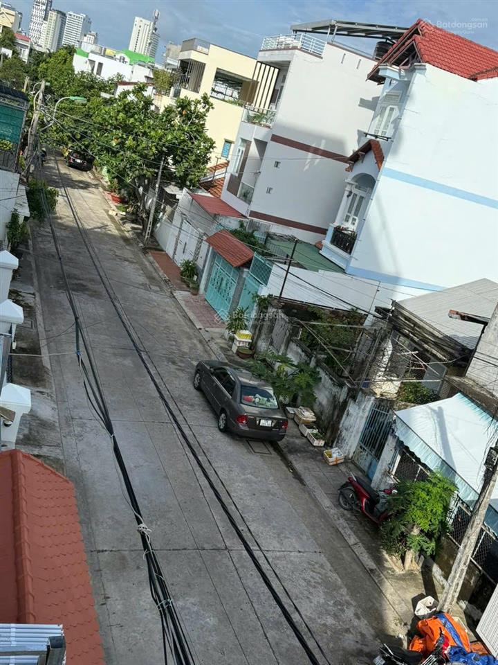 Bán nhanh nhà gần biển nha trang, đường rộng 10m