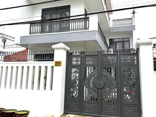 Bán nhà mới xây gần biển nha trang