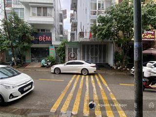 Bán gấp liền kề nguyễn khuyếnkđt văn quán108m 5tầng mt7msẵn ô chờ thang máygiá 28.5 tỷ có tl