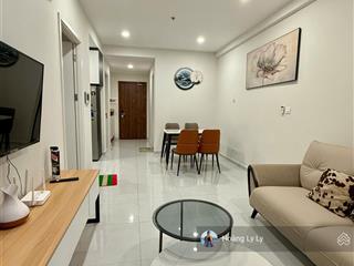 Cho thuê căn hộ 2 phòng ngủ full nội thất xịn chỉ 10 triệu tháng  ở ngay cc the emerald golf view