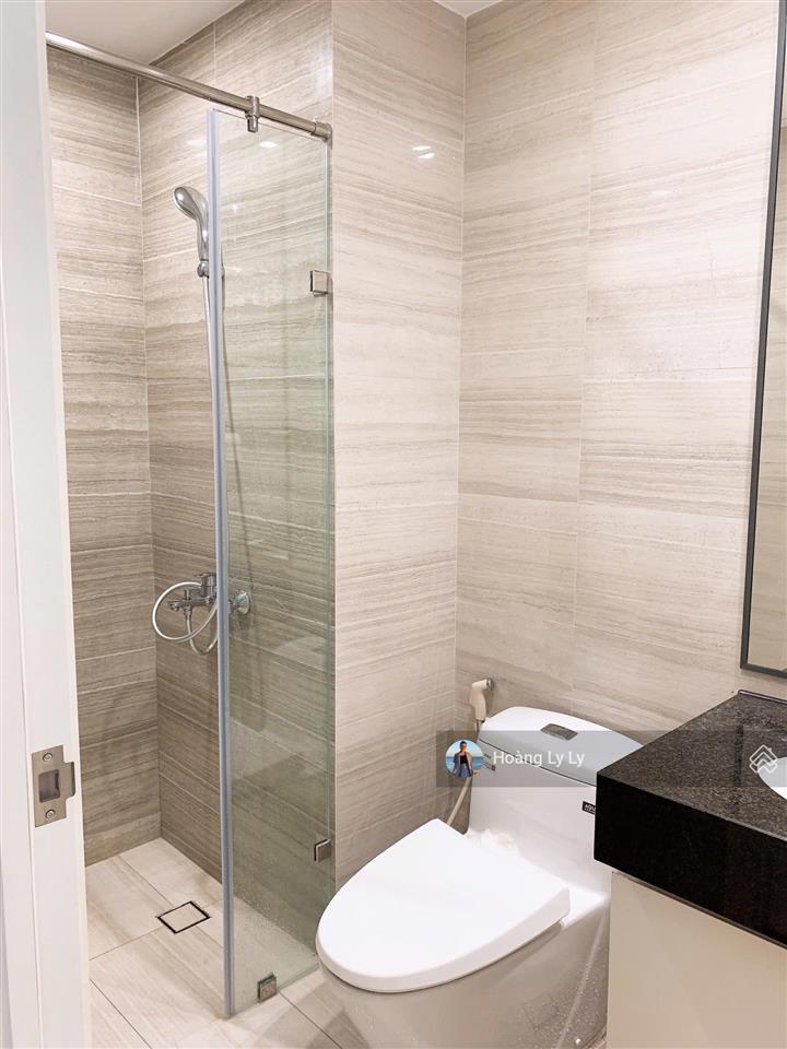 Cho thuê căn hộ 1 phòng ngủ 2 máy lạnh chỉ 6 triệu chung cư the emerald golf view