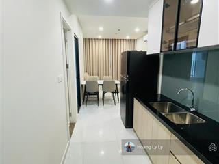 Cho thuê căn hộ 1 phòng ngủ view sài gòn  landmark81 xịn mới 100% cc the emerald golf view