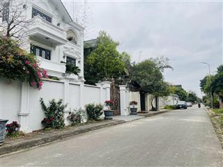 Bán đất tặng nhà 3 tầng. biệt thự vip có sổ tại kcn tiên sơn,  0326 569 ***