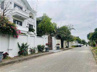 Chính chủ gửi bán biệt thự 180m2, gần đại học bách khoa cs2, dự án sun group tiên du  0326 569 ***