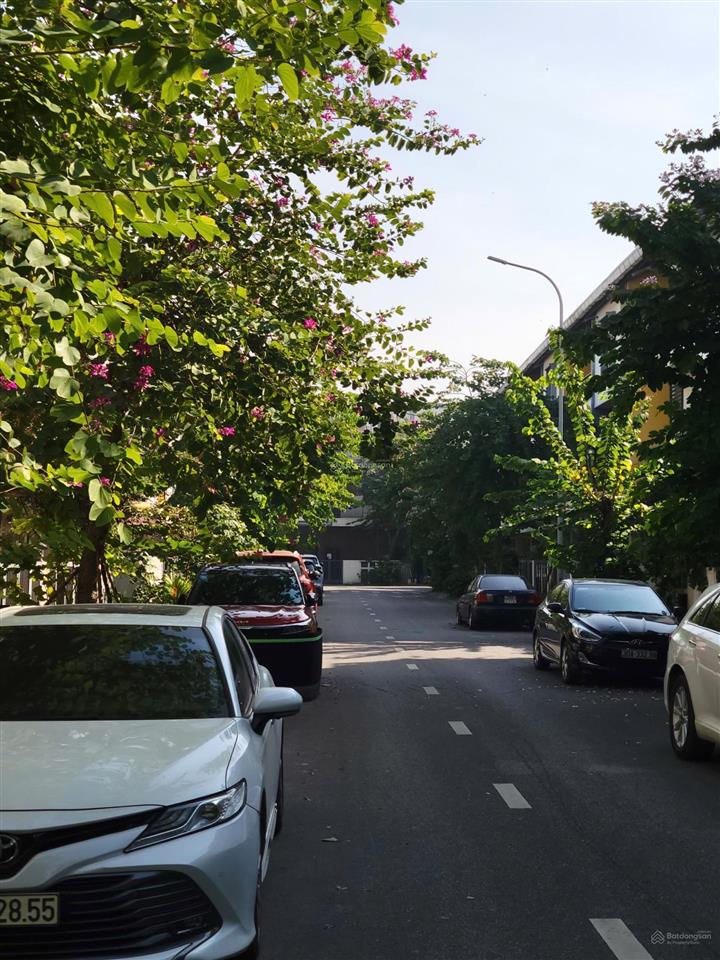 Bán đất nền thành phố từ sơn, mt 6m, sổ hồng lâu dài. 0326 569 ***
