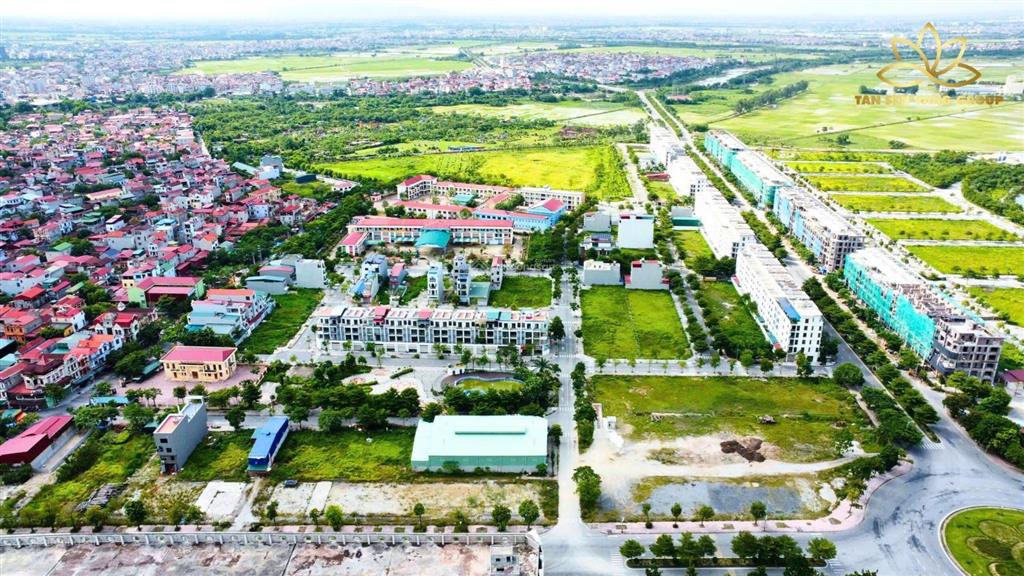 Bán nhà đối diện công viên hướng đông nam tại vườn sen, chỉ 7,5 tỷ sổ lâu dài.  0326 569 ***