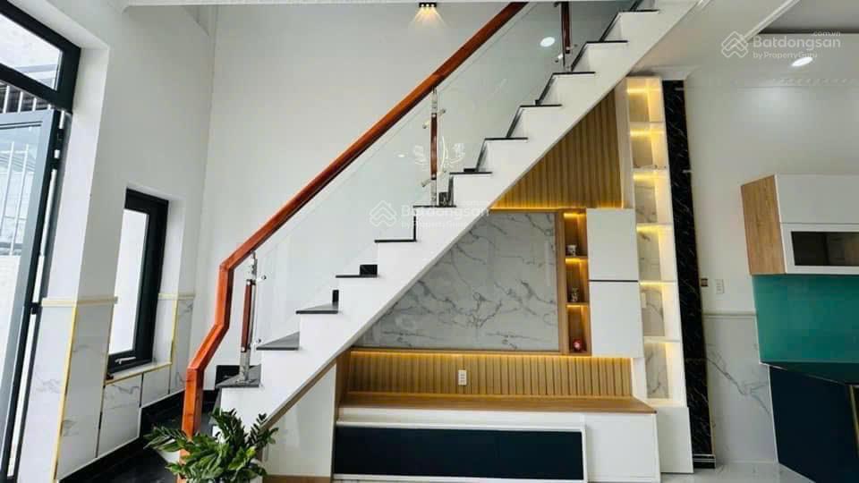 Bán nhà 1 trệt 1 lầu 3pn, 2wc, 111m2 tại xã phước hậu, cần giuộc, long an, giá 1 tỷ 850tr shr