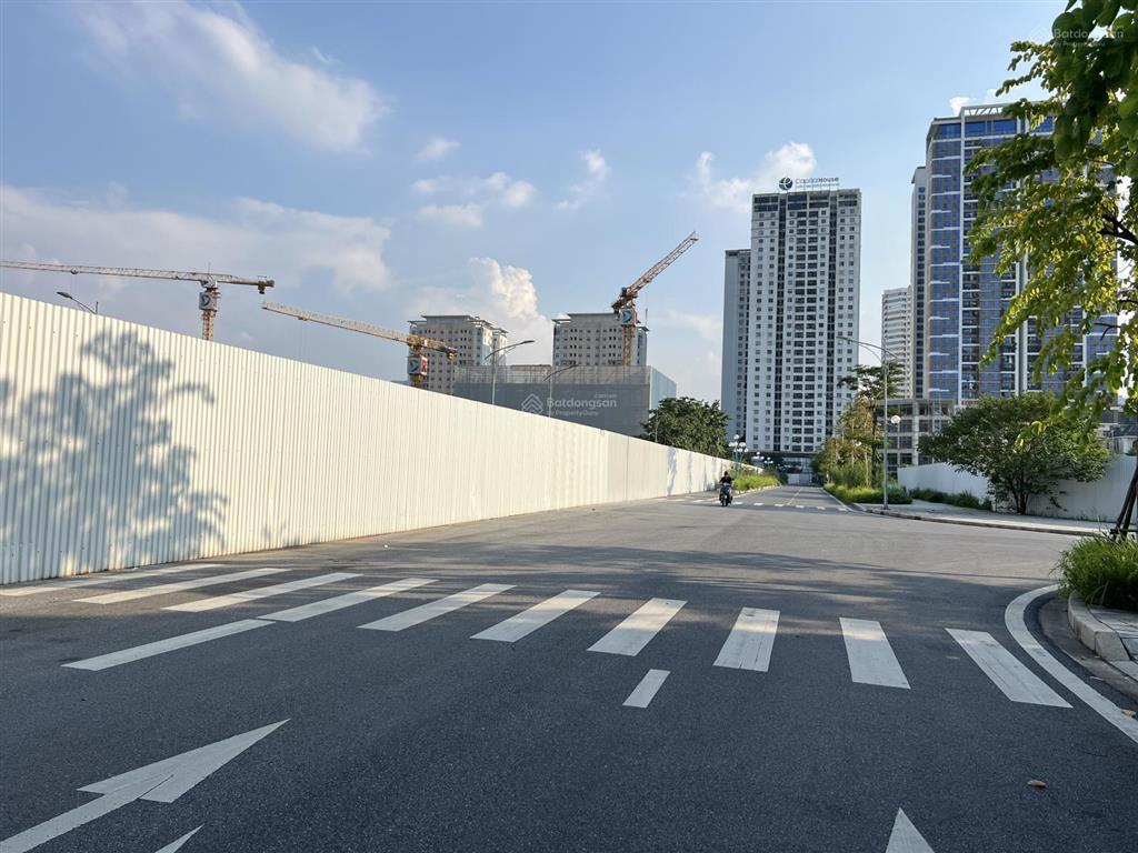 Quỹ hàng giá tốt starlake k8 giá chỉ 165180tr/m,full đồ liền tường,số lượng giới hạn,mua là thắng