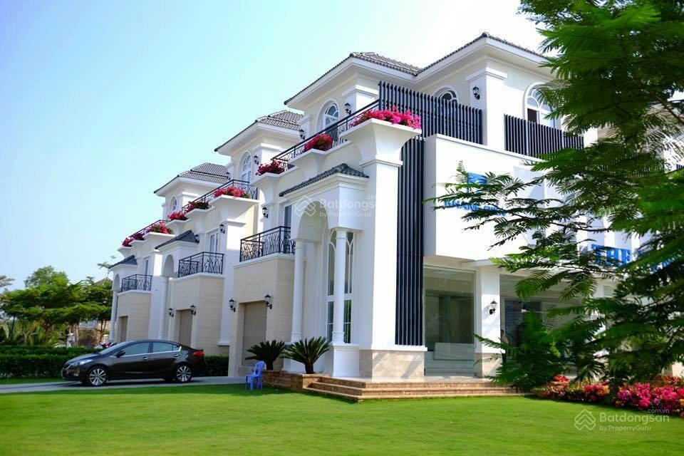 Được chính chủ gửi bán biệt thự tại the venica.  tấn giàu 0909 121 ***