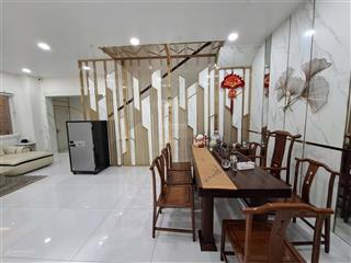 Bán nhà phố góc full nội thất đẹp tại mega ruby. mua  0909 121 *** tấn giàu