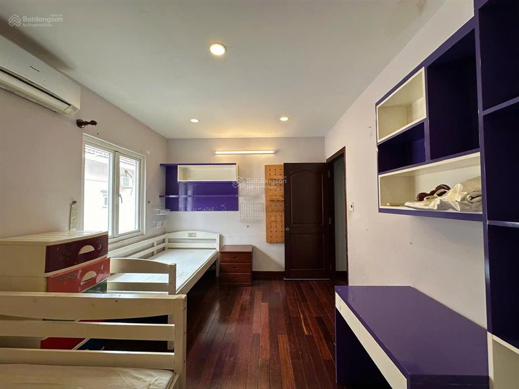 Bán nhà phố mega ruby căn 75m2  giá 9,990 tỷ full nội thất.  tấn giàu 0909 121 ***