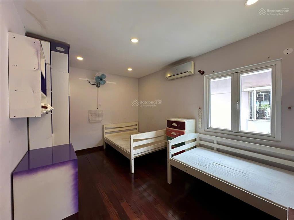 Bán nhà phố mega ruby căn 75m2  giá 9,990 tỷ full nội thất.  tấn giàu 0909 121 ***