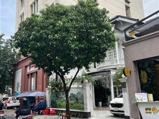 Chính chủ cần tiền bán nhà mt huỳnh tịnh của, quận 3, dt 9.5m*18m. siêu vị trí đoạn đẹp nhất