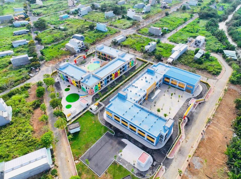 Chính chủ bán nền view công viên lớn kdc thái sơn. sổ sẵn, xây dựng tự do, 100m2, 2 tỷ 350