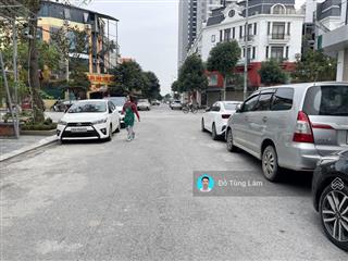 Bán shophouse sông hồng 94,5m2 áp góc, trung tâm gia lâm  kinh doanh vàng, tiện ích đỉnh