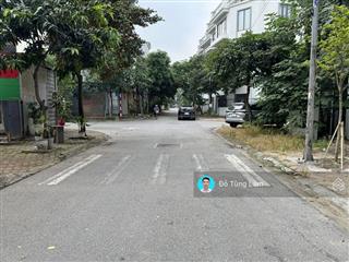 Đất tđc trâu quỳ 113m2 đường 11m, đối diện shophouse metropolitan  khổ đất đẹp, đầu tư hoặc an cư