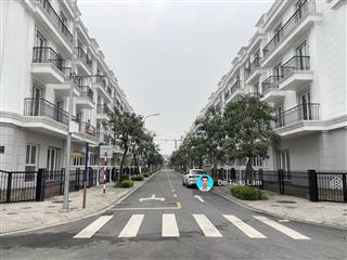Eurowindow trâu quỳ 73,8m2 mặt tiền đường vàng anh  5 tầng đắc địa, kinh doanh ngay, tiềm năng
