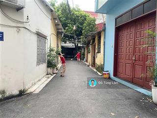 Cần bán 42,8m2 đất thổ cư đầu phố ngô xuân quảng. đường rộng 3m xe ô tô con chạy tới