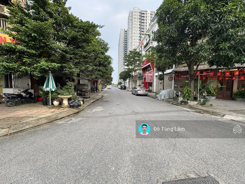 Chuyển công tác bán gấp shophouse sông hồng gia lâm 94,5m2. vị trí áp góc, kinh doanh sầm uất