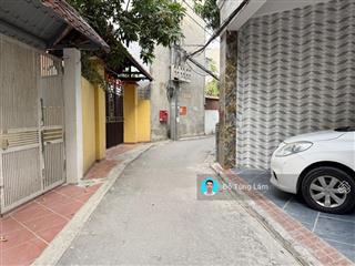 Cần bán 176m2 đất thổ cư làng vàng, gia lâm. đường xe vios vào nhà, phù hợp làm nhà vườn