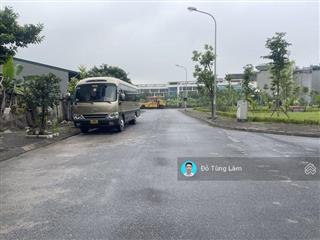 Bán đất giang biên 30m2 vỉa hè rộng, lô góc thoáng sáng, ngay sát trường mầm non tràng an