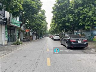 Cần bán 81,5m2 đất thổ cư đường 13m ngay chợ phúc lợi. phù hợp ở kết hợp văn phòng/ công ty