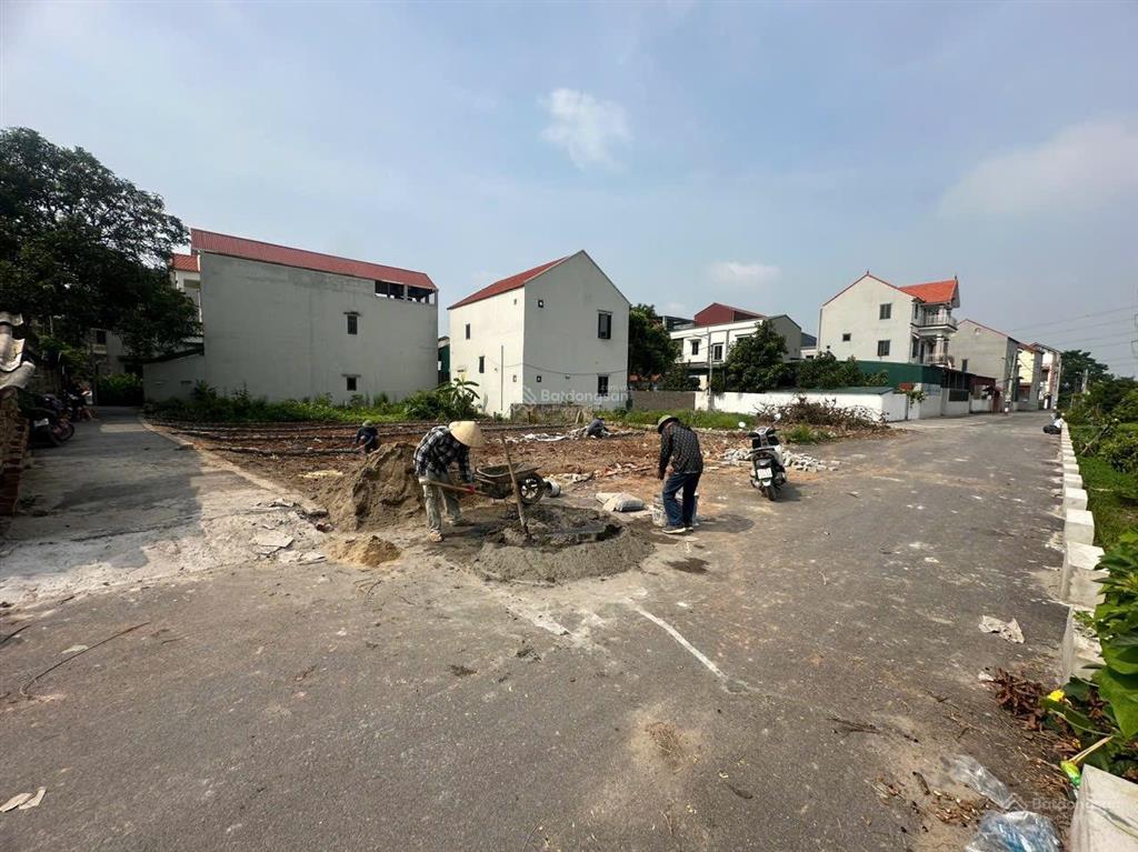 Chính chủ bán đất thôn 11 xã nghĩa trụ văn giang hàng xóm vinhomes ocean park 2,3