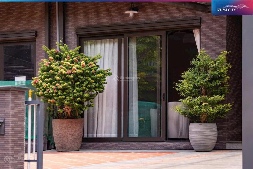 Nhà phố vườn izumi canaria 2 mặt tiền đối diện công viên 114m2 chỉ 7,9 tỷ giá gốc chủ đầu tư