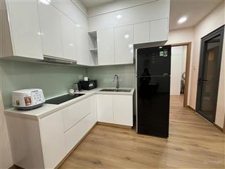 Chính chủ cho thuê căn hộ viva plaza nhà mới 75m2, 2pn view đẹp giá  10tr5/th,  ngay 0971 215 ***