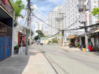 Bán nhà mặt tiền đường trịnh đình thảo, 5.5m x 15m, nhà nát, 11 tỷ